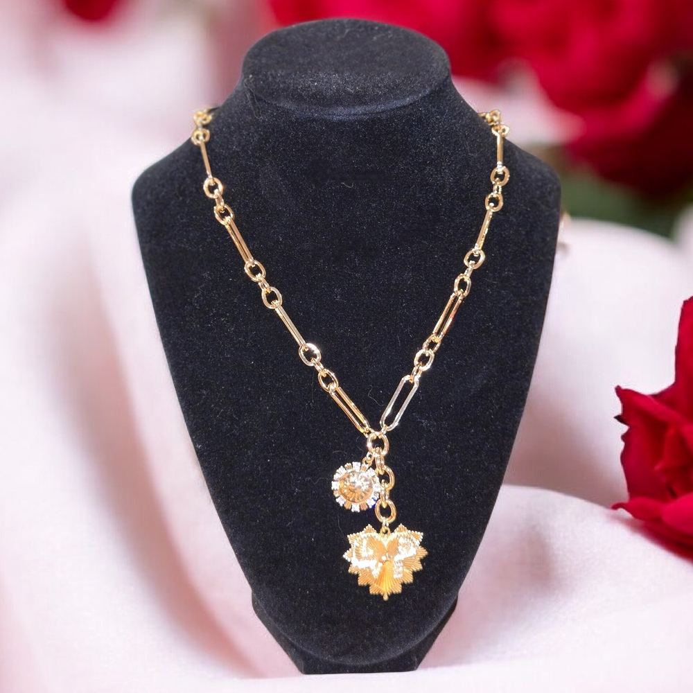 Elegant Chunky Gold Heart Paperclip Necklace with Sunflower Pendant, NIB